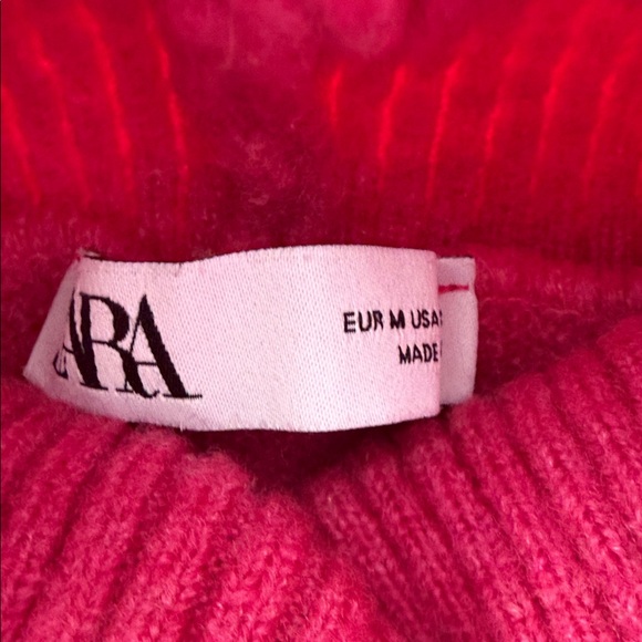 Zara Fuchsia Turtleneck Sweater - Picture 2 of 2